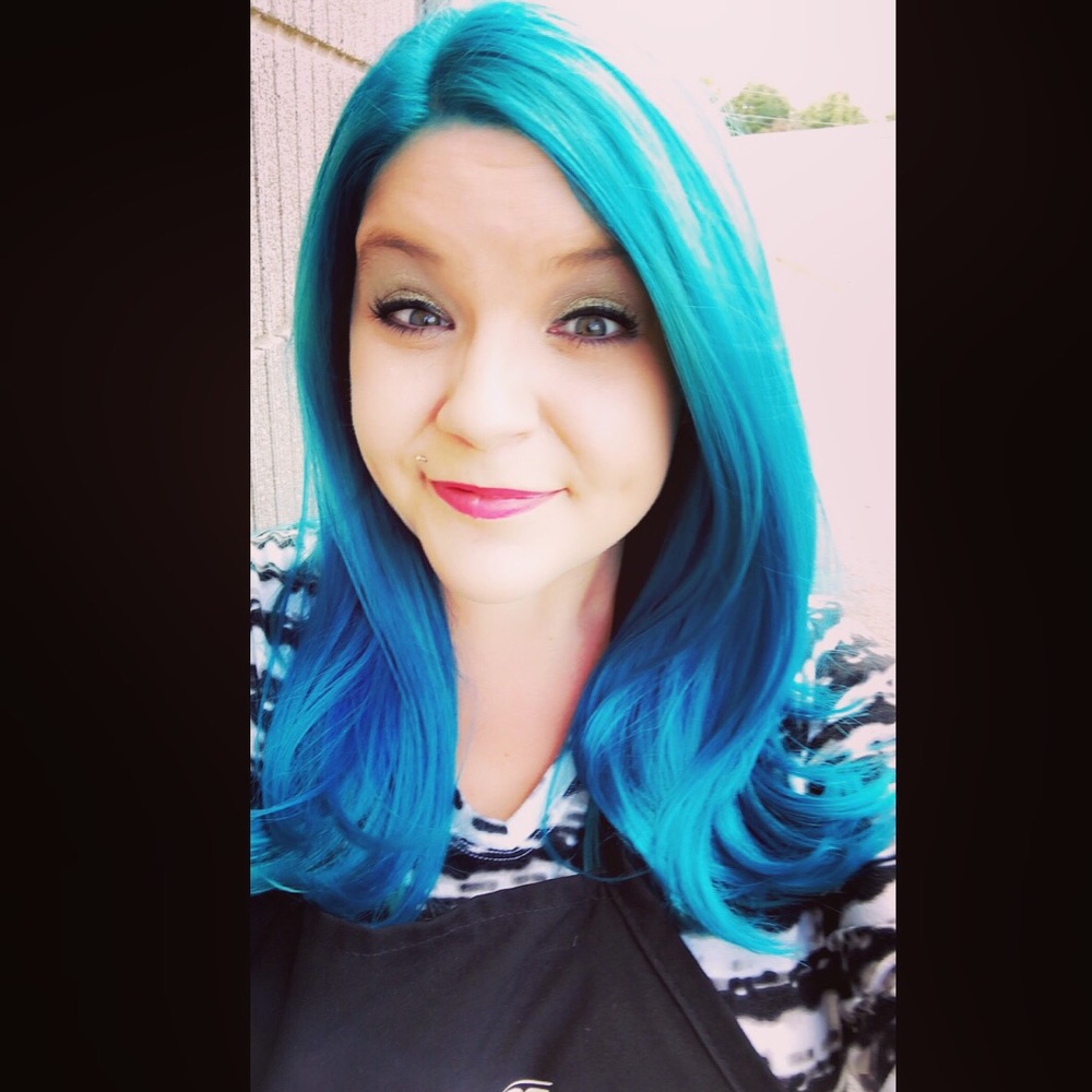 Meet your Posher, Andrea